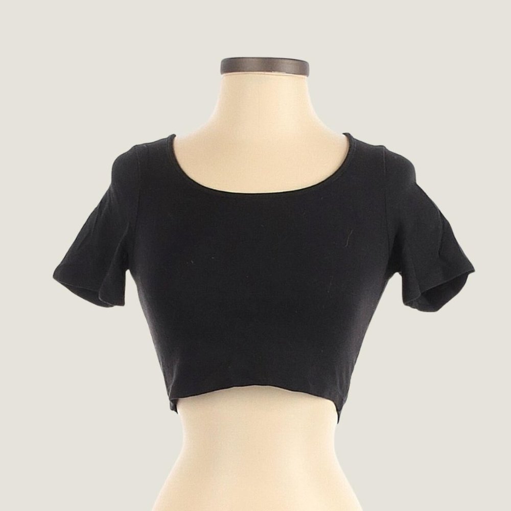 black crop-top
